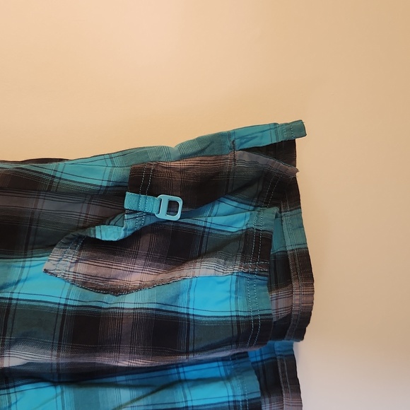 Health Pro Blue Black Plaid Scrub Top Chest Zipper ID Tag Clasp - Picture 3 of 3